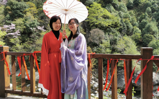汉服穿搭山水旅游，汉服 旅游