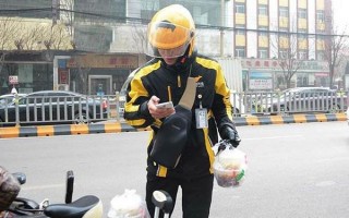 熊孩子恶搞外卖小哥视频，熊孩子恶搞外卖小哥视频大全