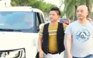 恶搞水杯泼水视频，恶搞水杯泼水视频大全